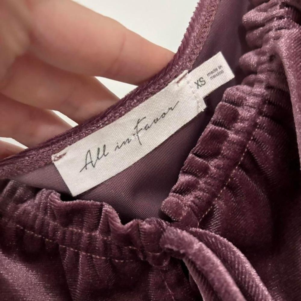 Violet velvet All in Favor midi dress new‎ with tags* puff sleeve - Picture 4 of 6